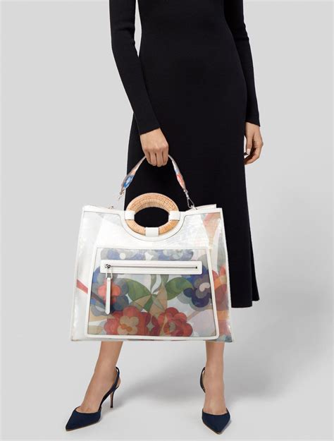 fendi runway tote